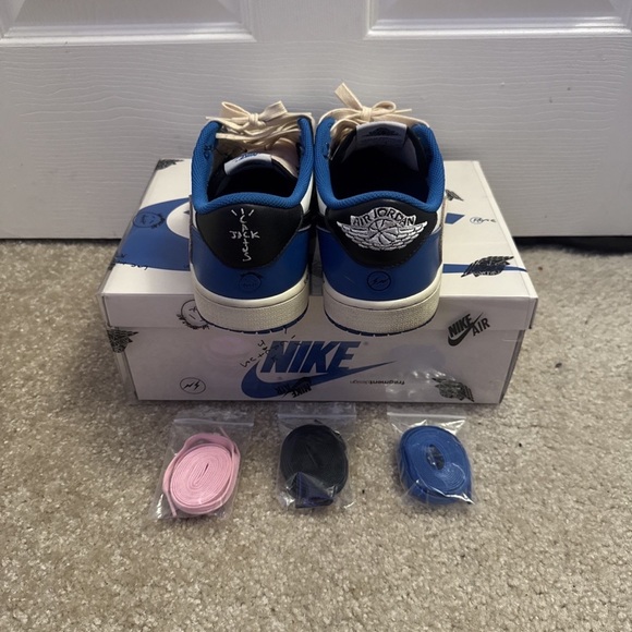 Jordan 1 Retro x Fragment Design x Travis Scott Low Blue